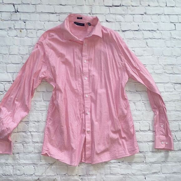 Tommy Hilfiger Other - Tommy Hilfiger Slim Fit Collared Shirt